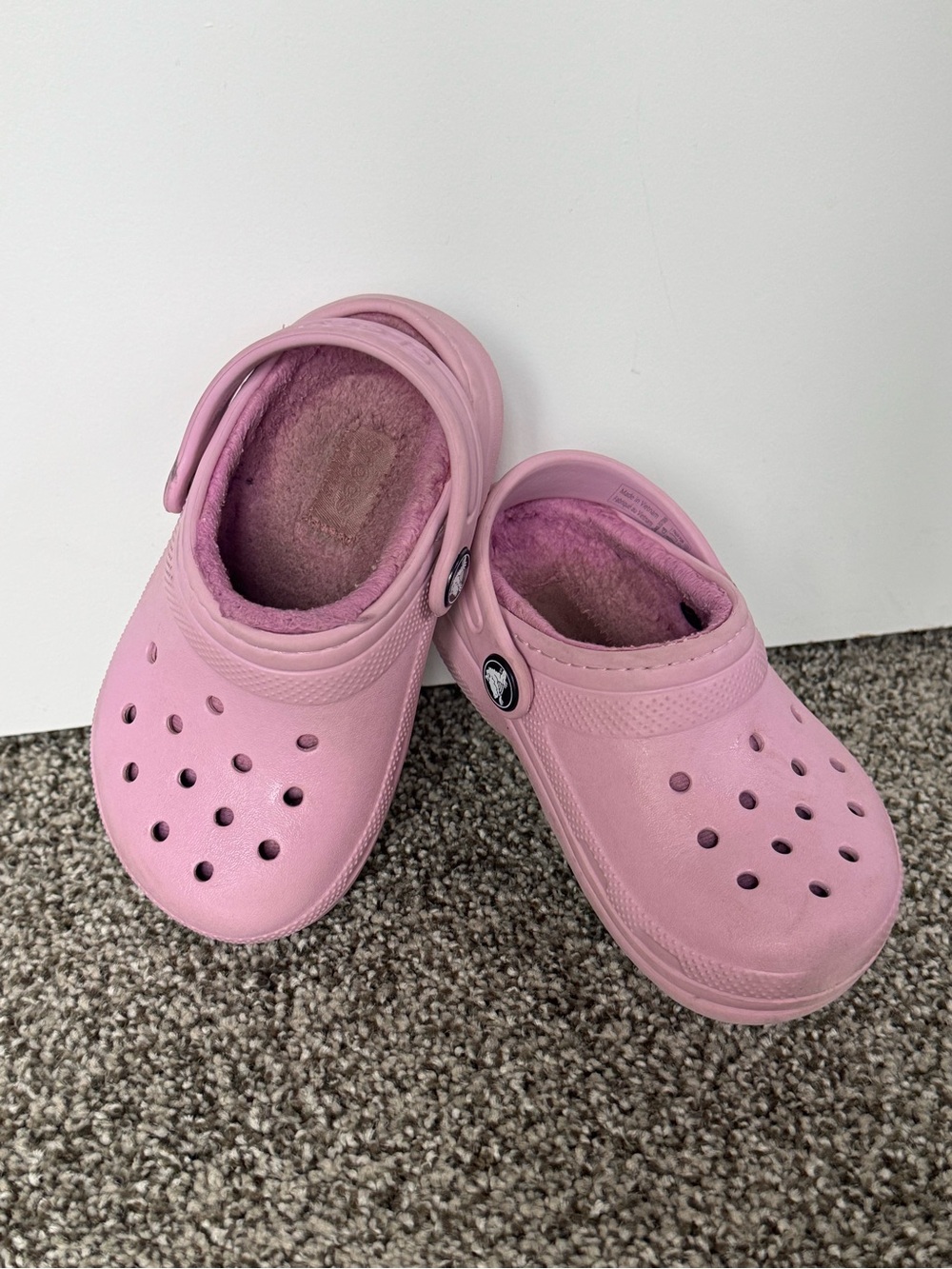 Lilac Kids Crocs with Fleece Lining